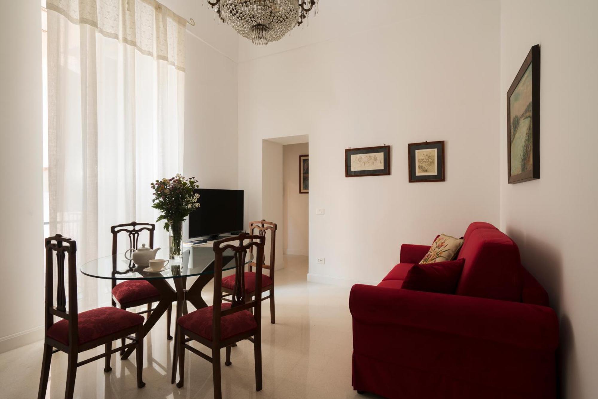 Chiaia Luxury Apartment Naples